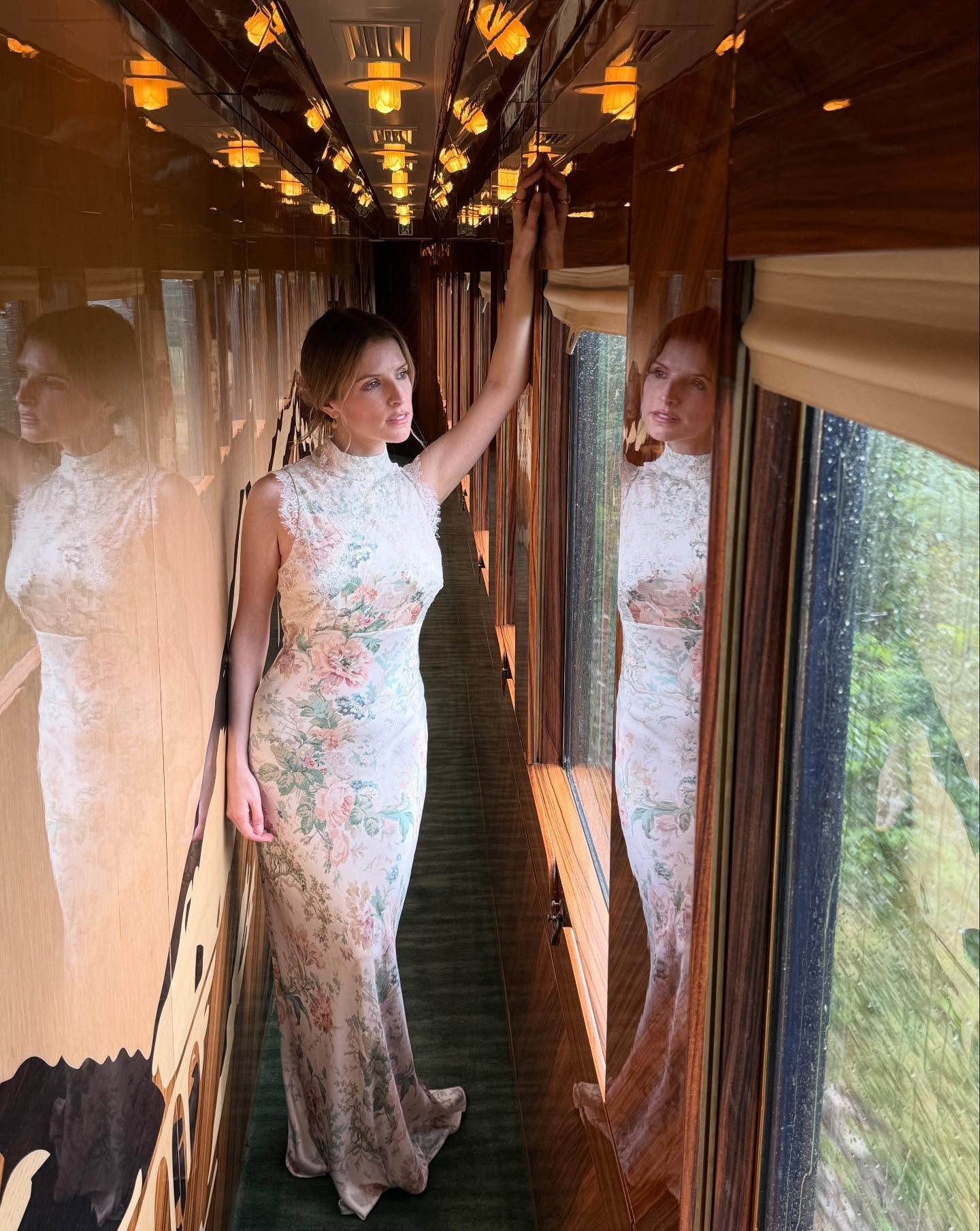 anna kendrick height in feet