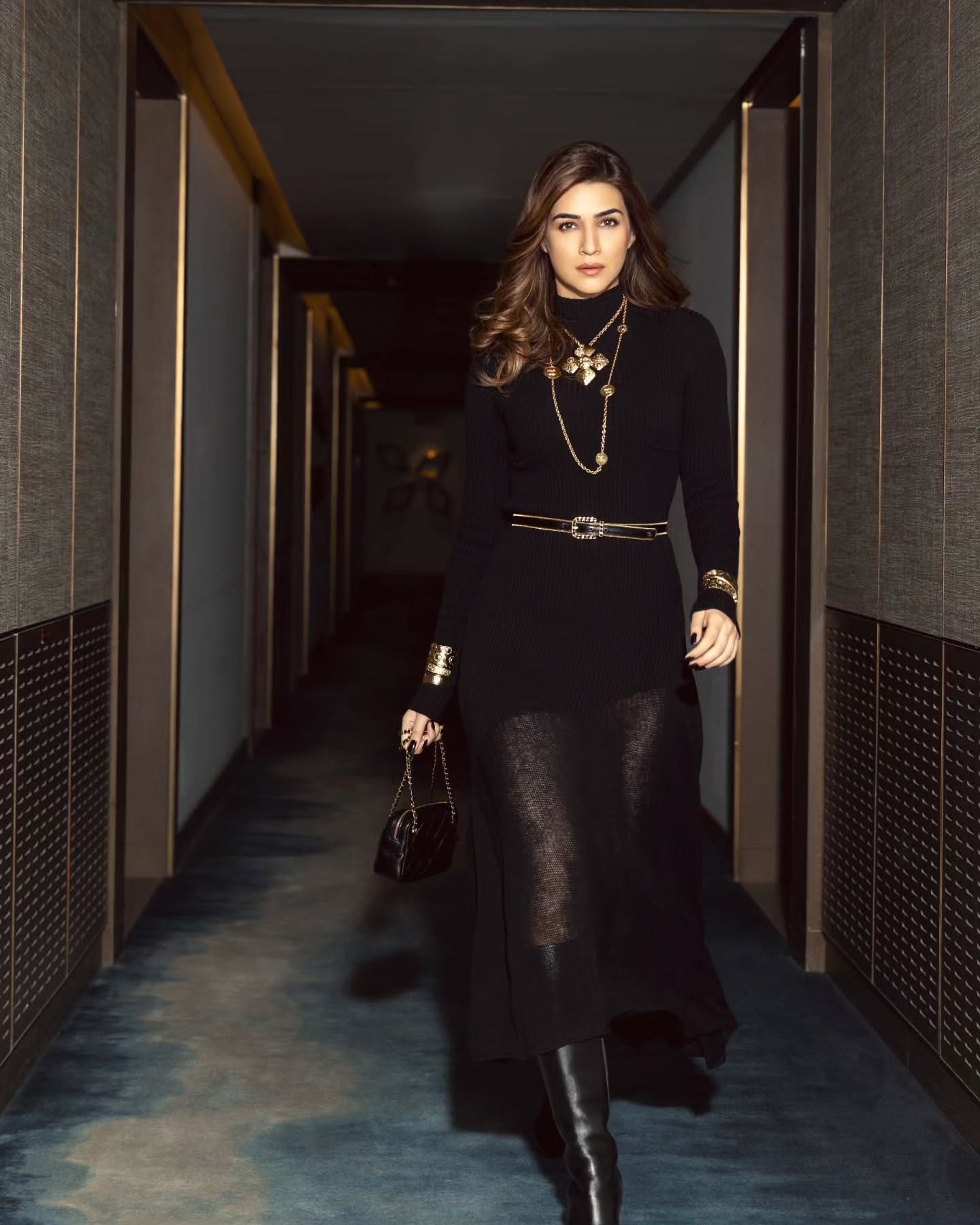 kriti sanon height in feet