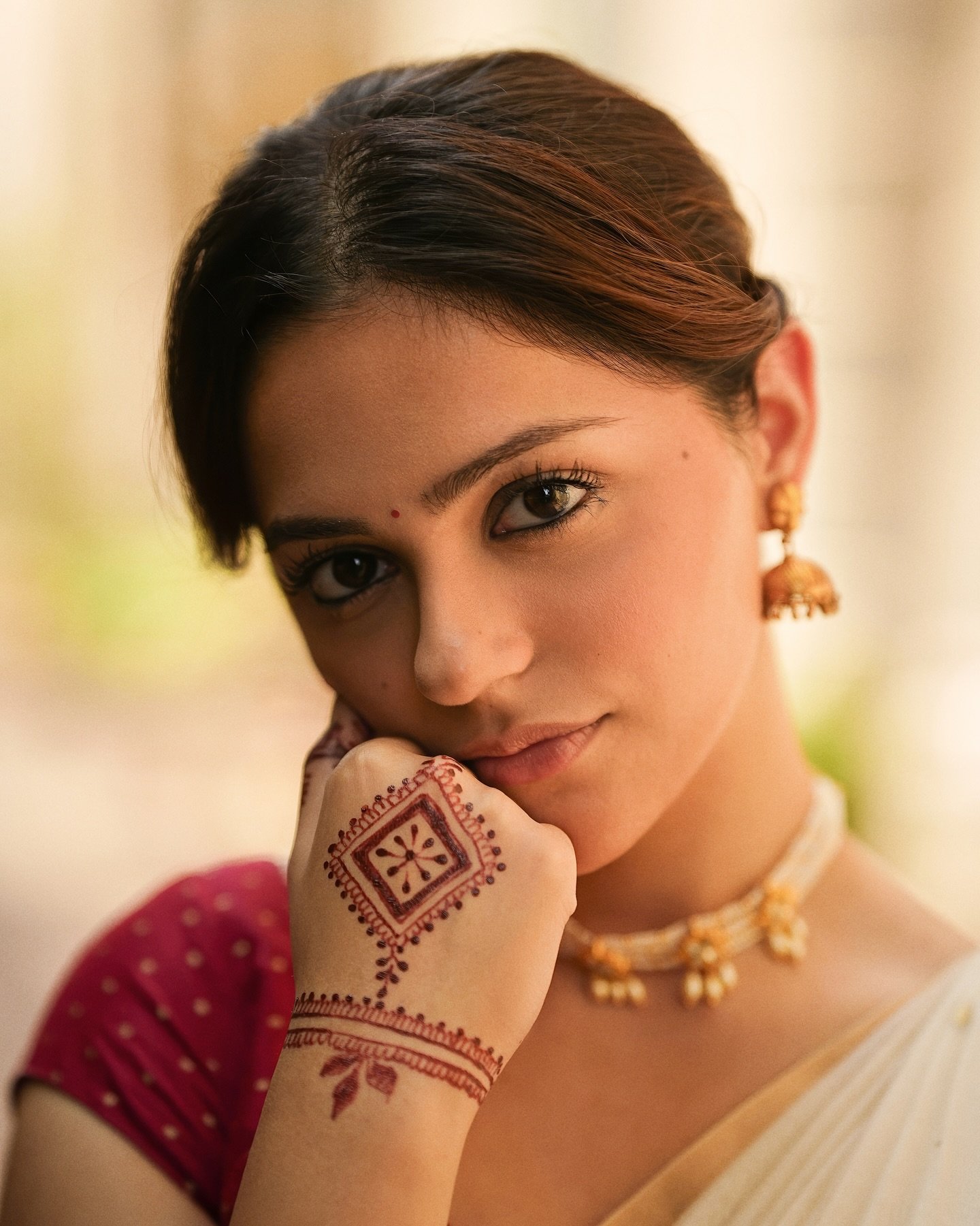 aneet padda height in feet