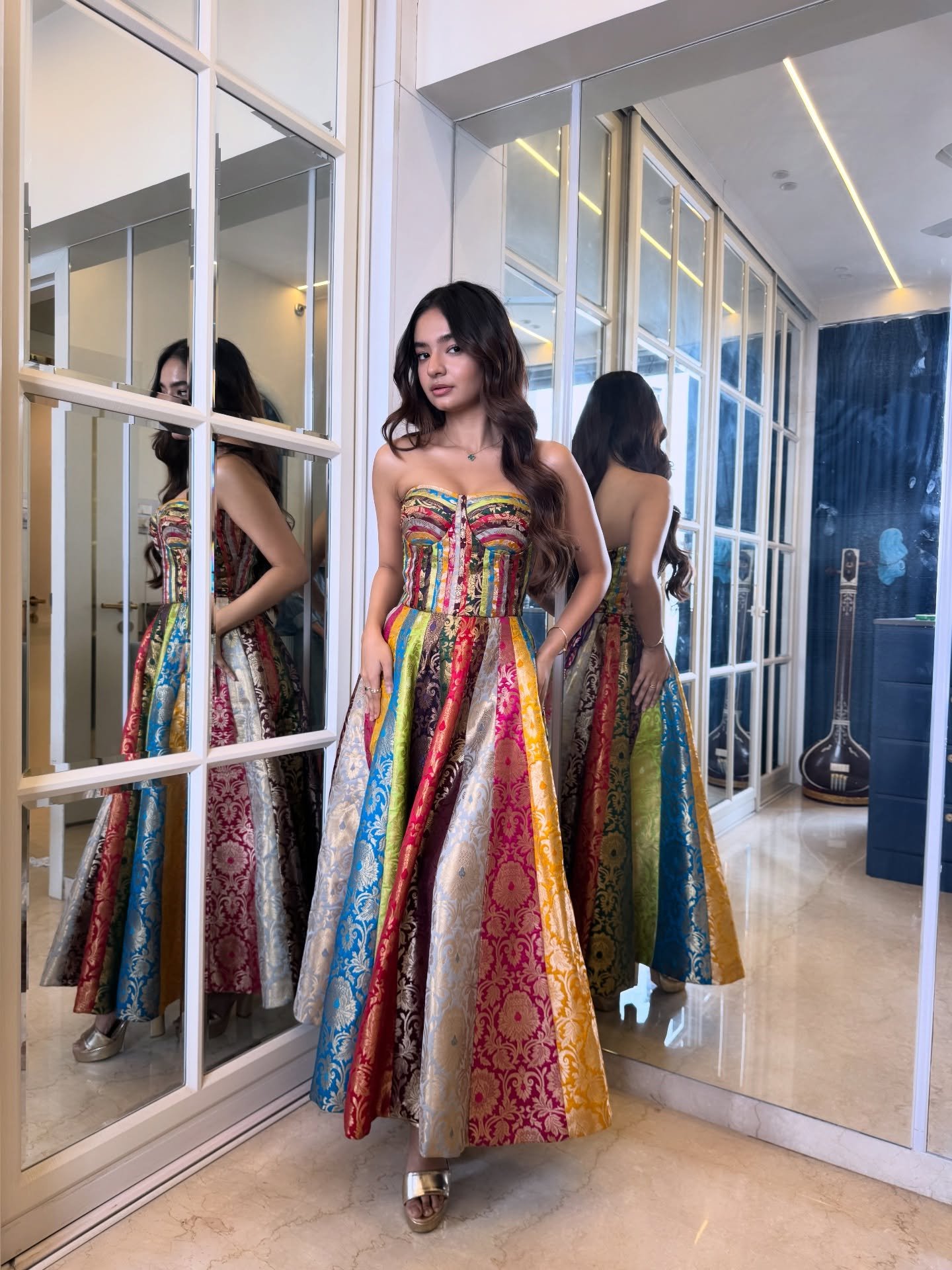 anushka sen height in feet