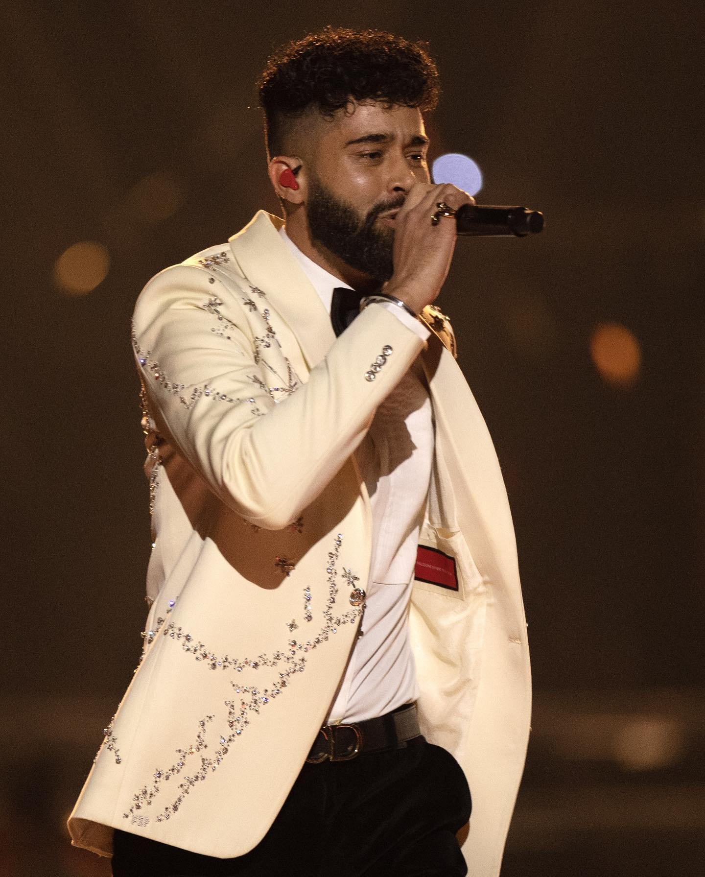 ap dhillon height in feet