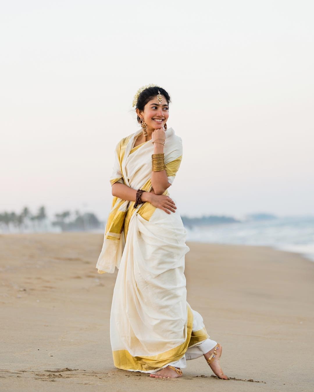 sai pallavi height in feet