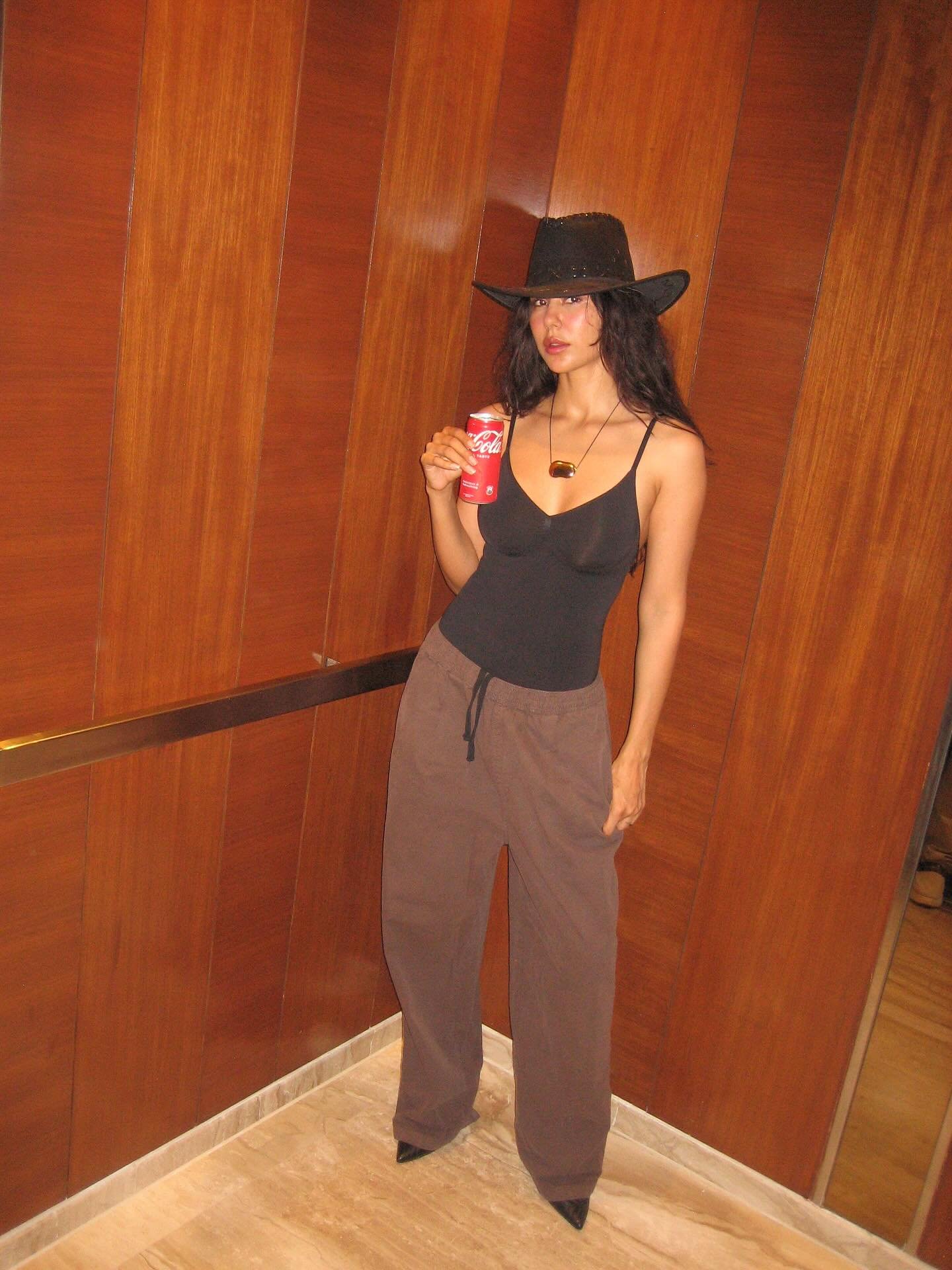 Sonam Bajwa Height In Feet