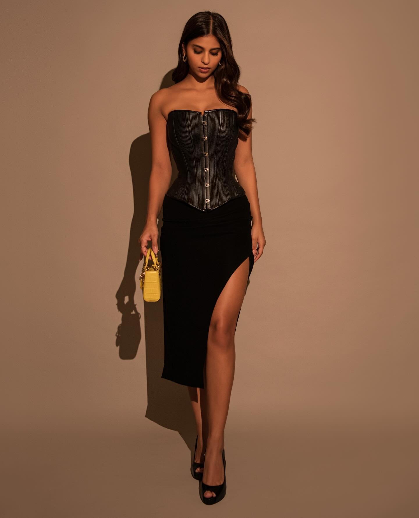 suhana khan height in feet