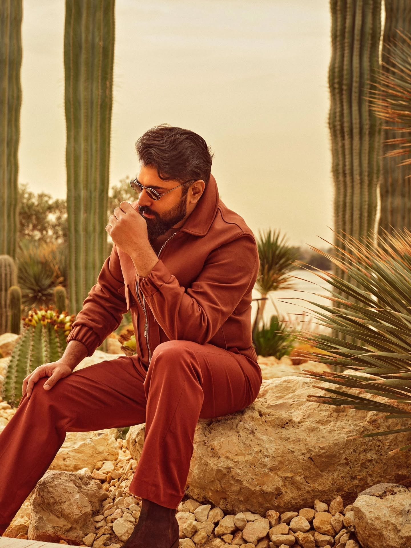 Nivin Pauly Height